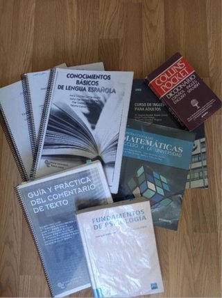 Libros y apuntes acceso universidad