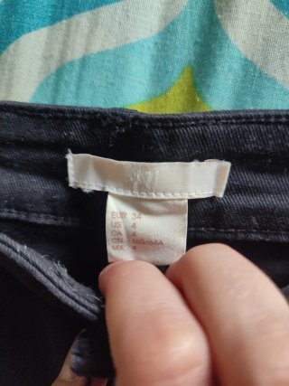SHORTS NEGROS