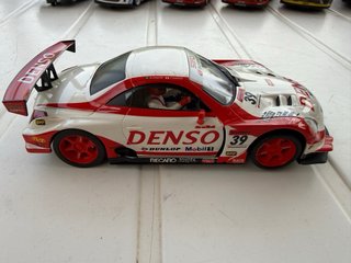 Scalextric Ninco Lexus SC430