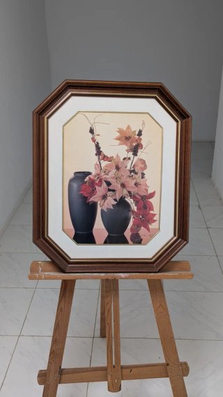 Cuadro floral con marco octogonal