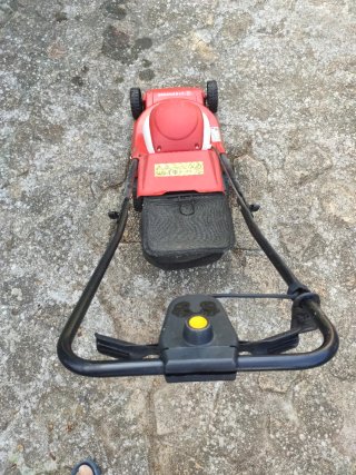 Cortacésped Sterwins Rojo