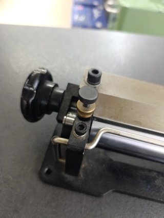 Máquina Manual para Dividir Cuero