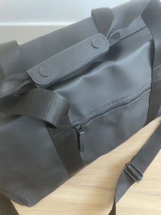 Bolso impermeable Rains negro