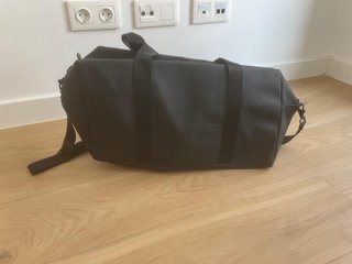 Bolso impermeable Rains negro