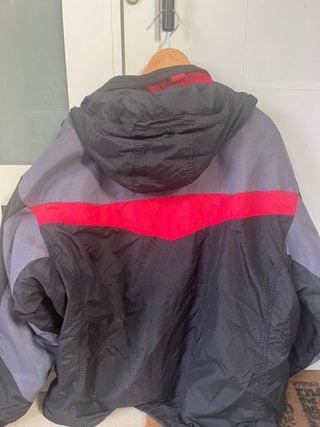Chaqueta Columbia Vintage Negra y Roja