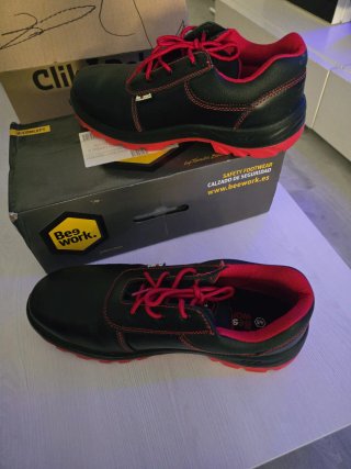 Botas de seguridad Bee work negras y rojas