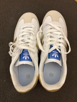 Adidas Samba Blancas y Doradas Talla 39