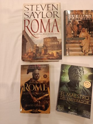 Roma. Novelas históricas. Lote de libros.