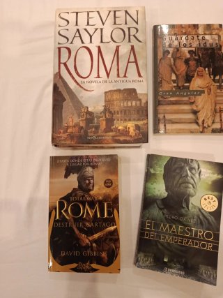 Roma. Novelas históricas. Lote de libros.