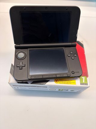 Nintendo 3DS XL Rosso - Completo di scatola