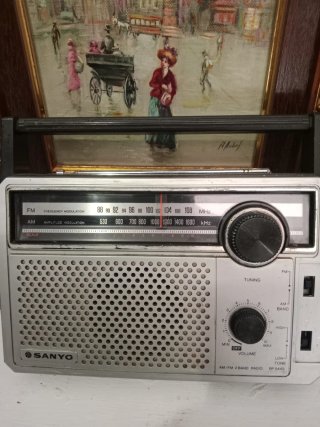 Radio Sanyo AM/FM RP 5445 Antigua