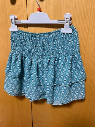 Falda corta niña con volantes