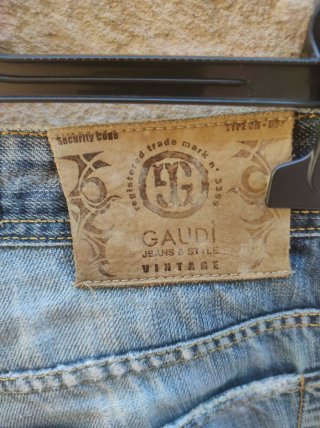 Jeans Gaudi strappati blu
