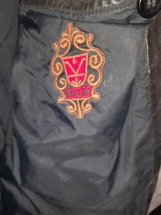 Chaqueta de cuero negra