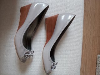 Cuñas Coach grises