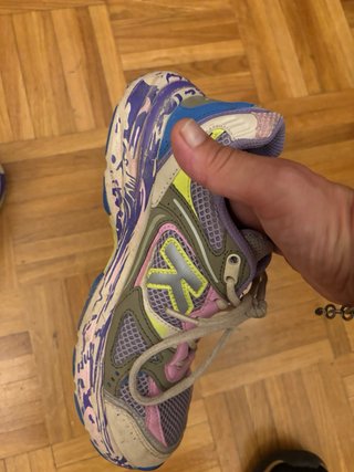 Zapatillas deportivas Kelme rosas y moradas