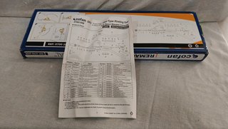 Caja de herramientas y remachadora