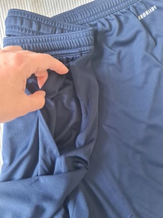 Pantalón corto Adidas azul