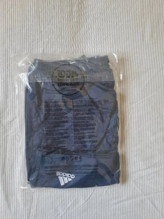 Pantalón corto Adidas azul