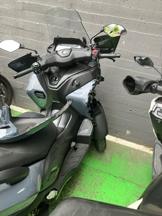 Yamaha Tricity 300 para reparar