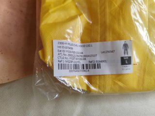 Máscara Realista Breaking bad + traje amarillo