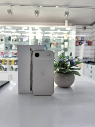 IPHONE Air 256GB DORADO CÓMO NUEVO