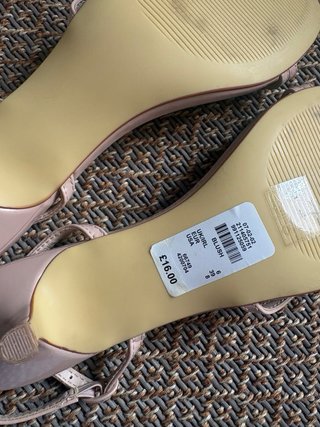 Sandalias tacón rosa palo Primark