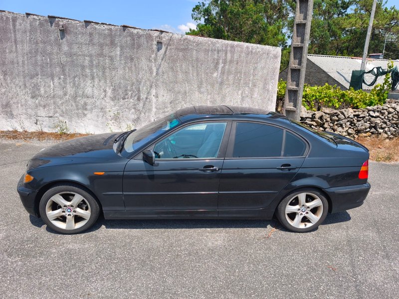 BMW Serie 3 2002 E46 - foto 1