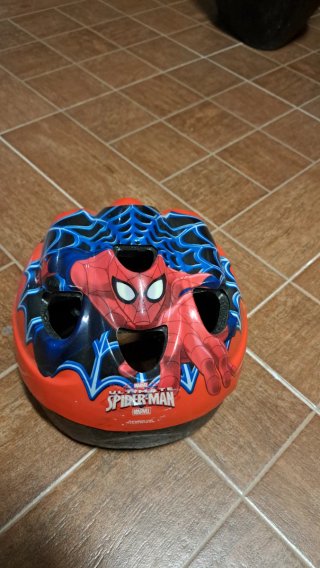 Casco infantil Spiderman