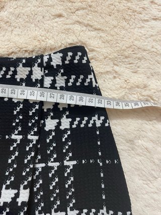 Falda pantalón cuadros blanco y negro Talla XS