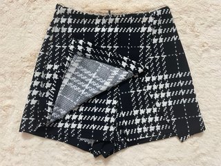 Falda pantalón cuadros blanco y negro Talla XS