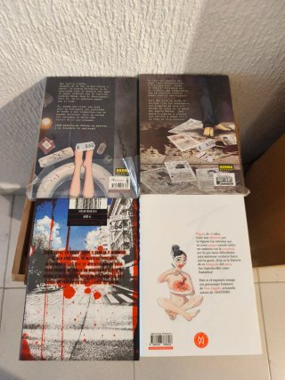 4 comics