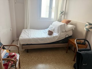 Cama articulada hospitalaria