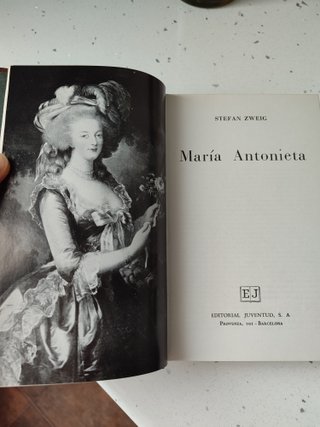 Muy antiguo libro 1934 María Antonieta Stefan zwei