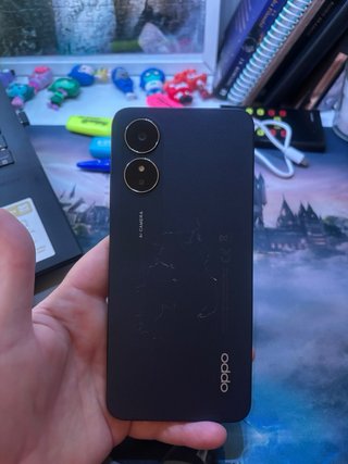 Oppo A17 como novo