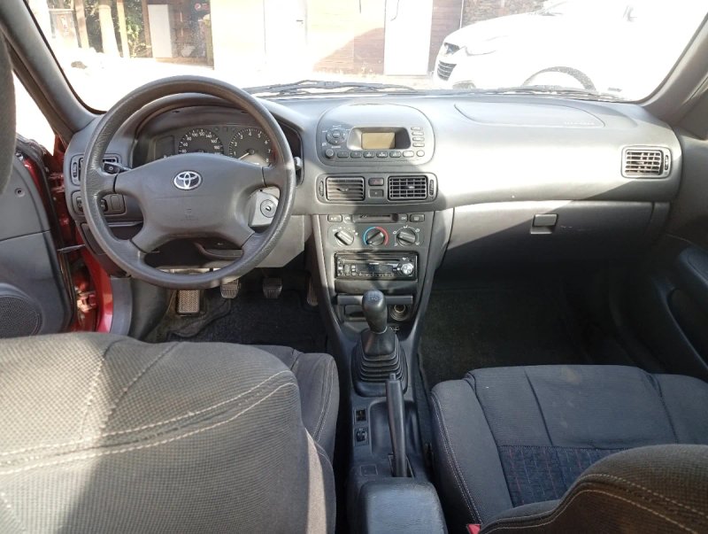 Toyota Corolla 2001 - foto 1