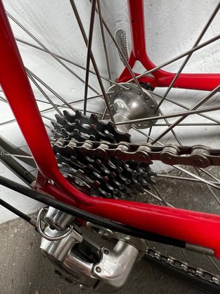 Bicicleta de carretera Macario Roja