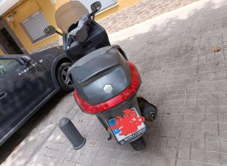 Piaggio x8 125