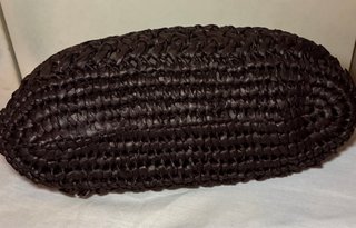 Bolso Clutch Trenzado Marrón Chocolate