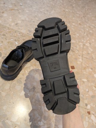 Zapatos Zara Volumen Bordón Negro Talla 44