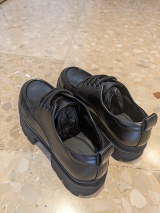 Zapatos Zara Volumen Bordón Negro Talla 44