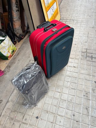 Maleta de viaje 25kg roja y verde