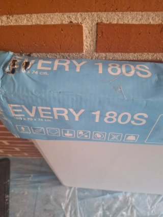 Mesa plegable 180x74 cmts.Sin estrenar.