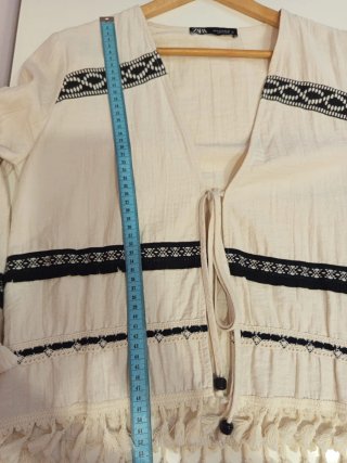 Chaqueta Zara Boho Étnica Crema y Negro talla S.