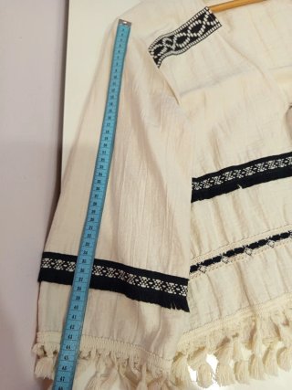 Chaqueta Zara Boho Étnica Crema y Negro talla S.