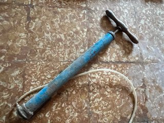 Lote rural: yugo, artesa, 2 cerandas, bomba bici