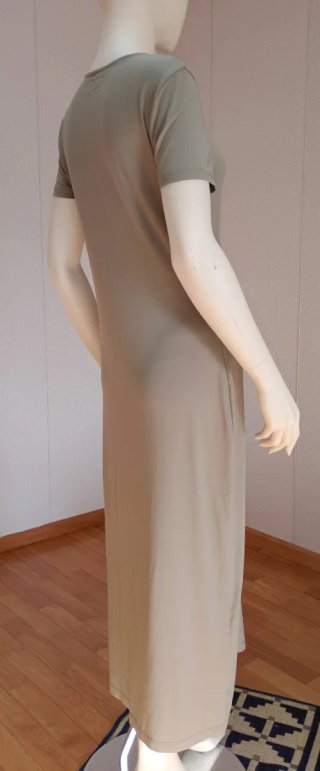 Vestido verde oliva Lefties