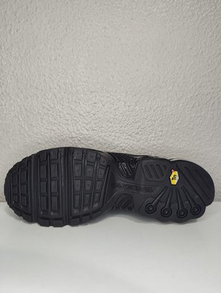 Nike Tuned 3 Talla 43 Negras