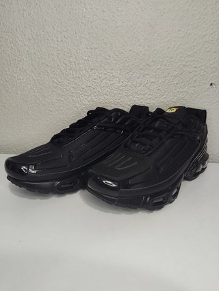 Nike Tuned 3 Talla 43 Negras