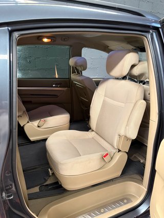 SsangYong Rodius 2012